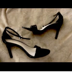 Heels size 6